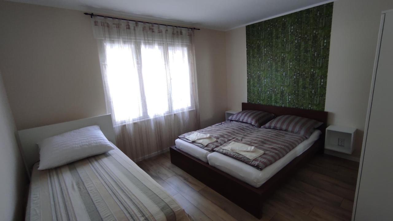 Bamboo Apartman Сиофок Екстериор снимка
