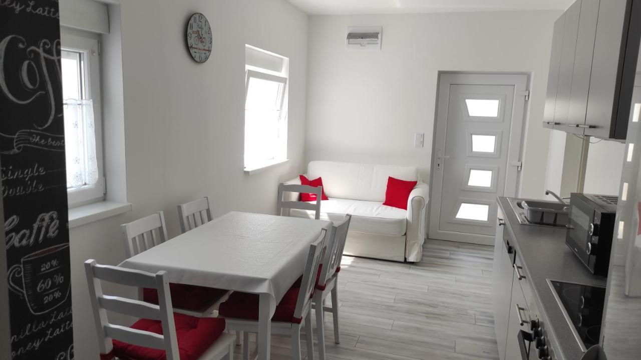 Bamboo Apartman Сиофок Екстериор снимка