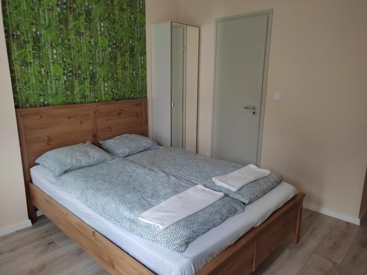 Bamboo Apartman Сиофок Екстериор снимка